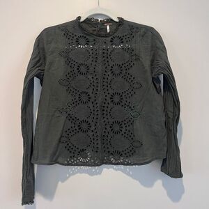 Free People Charcoal Gray Cotton Eyelet Lace Button Back Blouse Boho‎ Victorian
